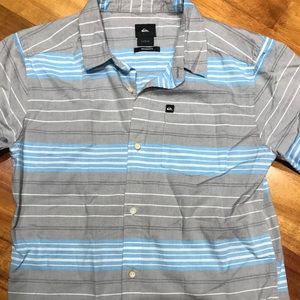 NWT Boys Quiksilver Striped Button Down L